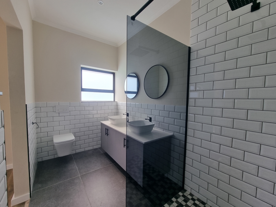 3 Bedroom Property for Sale in Dana Bay Western Cape